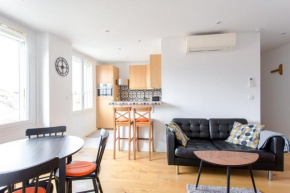Furnished apartment 2 bedrooms in the old port district near all amenities